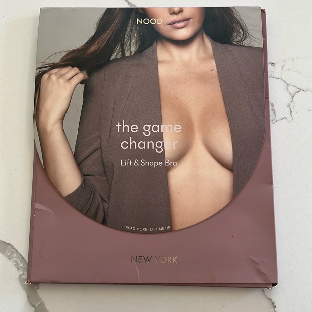 NEW Nood shape + lift adhesive bra